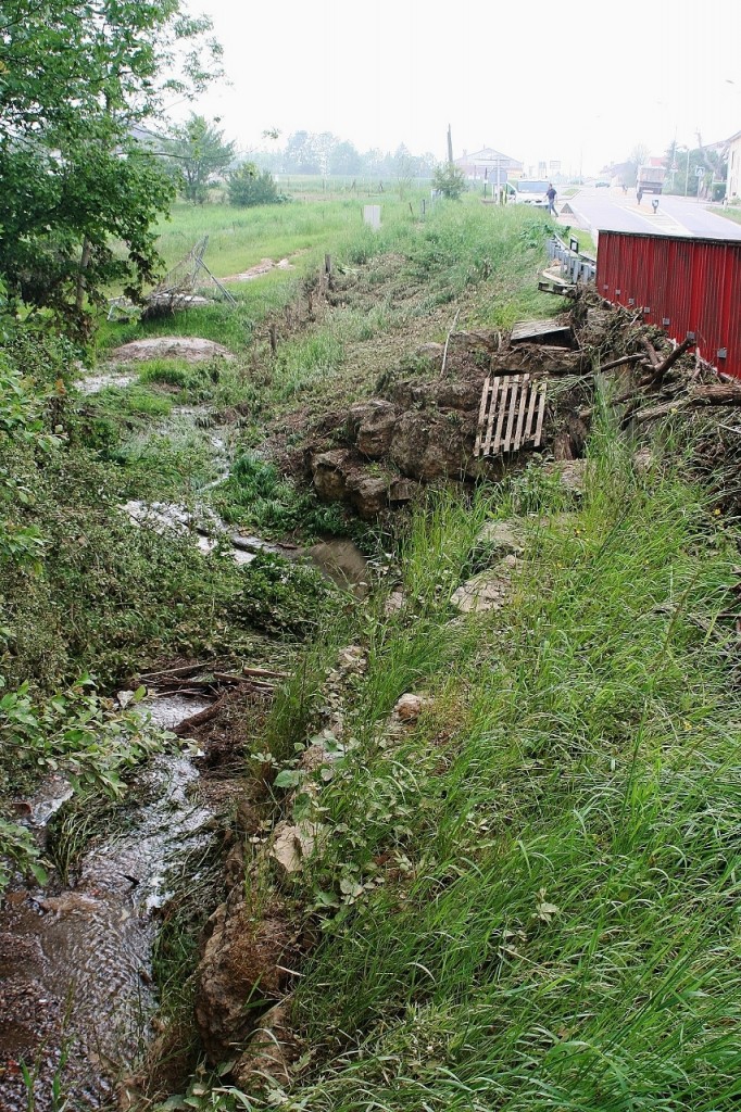 Vers le pont sous la RD 674